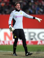Fussball 1. Bundesliga, Saison 2011/2012:  Torwart Roman Weidenfeller (Borussia Dortmund)
