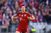 Fussball 1. Bundesliga Saison 21/22: FC Bayern Muenchen -  TSG 1899 Hoffenheim
