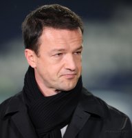 Fussball: 1. Bundesliga Saison 2010/2011: Hannover 96 - VfB Stuttgart