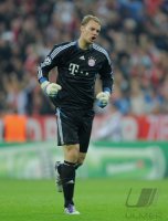 Fussball CHL  Saison 2011/2012:  JUBEL Torwart Manuel Neuer (FC Bayern Muenchen)