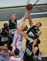 Basketball 1. Bundesliga 2011/2012:  Walter Tigers Tuebingen - FC Bayern Muenchen