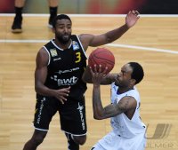 Basketball 1. Bundesliga 17/18 Hauptrunde: Walter Tigers Tuebingen - Science City Jena