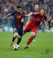 FUSSBALL INTERNATIONAL CHL HALBFINALE 12/13: FC Bayern Muenchen - FC Barcelona