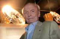 Fussball 1. Bundesliga: Die Erlebniswelt des FC Bayern Muenchen in der Allianz Arena