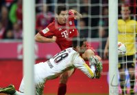 Fussball 1. Bundesliga Saison 15/16: FC Bayern Muenchen - Borussia Dortmund