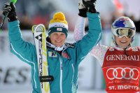 SKI Weltcup  Damen  ST. Moritz:  Nicole HOSP  (AUT) und Lindsey VONN (USA)