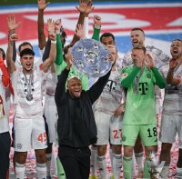 Fussball 1. Bundesliga 24/25: FC Bayern Muenchen 34. Deutschen Meisterschaft
