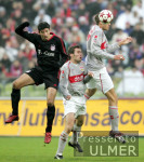 Fussball 1. Bundesliga: Muenchen - Stuttgart, Zweikampf