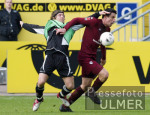 Fussball 1. Bundesliga: Lautern - Koeln, Zweikampf