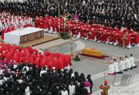 Vatikan; Tod von Papst Johannes Paul II, Kardinal, Kardinaele