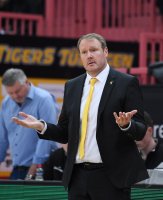 Basketball 2. Bundesliga  19/20: Tigers Tuebingen - Eisbaeren Bremerhaven