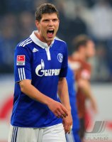Fussball: 1. Bundesliga Saison 2010/2011, Schalke: HUNTELAAR