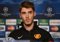 FUSSBALL INTERNATIONAL  CHL ACHTELFINALE 12/13: Torwart David De Gea (Manchester United FC)