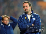 Fussball 1. Bundesliga: Bochum - Schalke, Neururer enttaeuscht