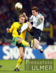 Fussball - EM-Qualifikation: Deutschland - Litauen, Zweikampf