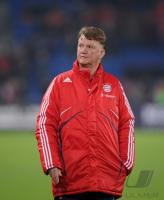 Fussball 1. Bundesliga  09/10 FC Bayern Trainer Louis van Gaal