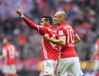 Fussball 1. Bundesliga Saison 2016/2017: FC Bayern Muenchen - Borussia Dortmund