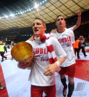 Fussball: DFB Pokal Finale: JUBEL Bastian Schweinsteiger, Miroslav Klose (v.li., FCB)