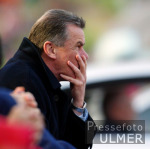 Fussball 1. Bundesliga Bayern-Rostock; Enttaeuschung Hitzfeld