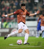 Fussball: 1. Bundesliga Saison 2010/2011: St. Pauli, BOLL