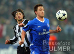 Fussball UCL: Besiktas - Chelsea, Zweikampf
