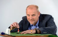 Fussball 1. Bundesliga Saison 12/13: Thomas Schaaf im exklusiven Pressefoto ULMER Shooting