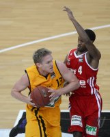 Basketball 1. Bundesliga 2012/2013:  Walter Tigers Tuebingen - Brose Baskets Bamberg