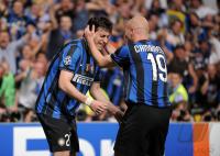 Fussball Champions League Finale: JUBEL Diego Milito mit Esteban Matias Cambiasso Deleau (v. li., Inter)
