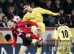 Fussball UCL: Leverkusen - Liverpool, Zweikampf