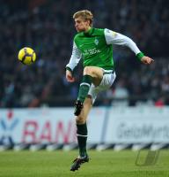 FUSSBALL, 1. BUNDESLIGA, 23. Spieltag: Bremen, MERTESACKER Einzelaktion