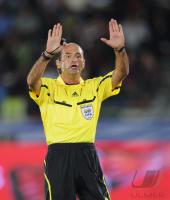 FIFA Club WM UAE 2009;  Schiedsrichter Carlos Simon (BRA)