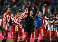 Fussball 1. Bundesliga : (v. li) Bayern Jubel Holger Badstuber, Philipp Lahm,  Thomas Mueller, Arjen Robben, Bastian Schweinsteiger