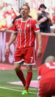 Fussball 1. Bundesliga Saison 16/17: FC Bayern Muenchen - SC Freiburg