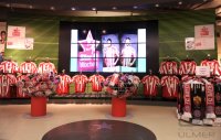 Fussball 1. Bundesliga : FCB Megastore in der Allianz Arena