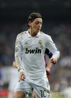 FUSSBALL  CHL  Saison 2011/2012:  Mesut Oezil (Real Madrid)