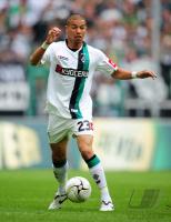 FUSSBALL 1. BUNDESLIGA, Moenchengladbach: NDJENG Einzelaktion