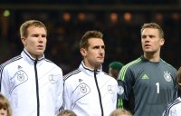 Fussball International WM Qualifikation 2014:  Holger Badstuber, Miroslav Klose und Torwart Manuel Neuer (v.li.,Deutschland)