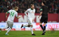 Fussball 1. Bundesliga 13/14: JUBEL Philipp Bargfrede (SV Werder Bremen)