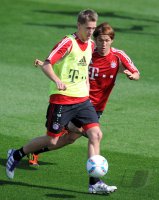 Fussball 1. Bundesliga 11/12: FC Bayern Muenchen Training in Doha