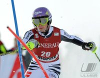 SKI Weltcup  Damen  ST. Moritz:  Maria HOEFL-RIESCH (GER)