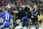 Fussball UCL: Bayern - London, Zweikampf