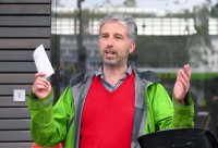 Oberbuergermeister Palmer nimmt die Radgarage am Tuebinger Hauptbahnhof in Betrieb