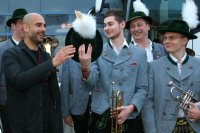 Fussball 1. Bundesliga 13/14: Trainer Guardiola (FC Bayern Muenchen) zu Besuch beim FC Bayern Fan Club Glonn94