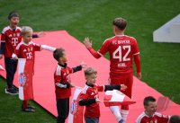 Fussball 1. Bundesliga 25/26: FC Bayern Muenchen 35. Deutschen Meisterschaft