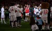 Fussball 1. Bundesliga 24/25: FC Bayern Fans verabschieden Thomas Mueller mit einer Choreo