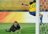 FUSSBALL  Olympia 2008   Vorrunde  Frauen   Deutschland - Brasilien