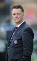 Fussball 1. Bundesliga  Saison 2010/2011:  Trainer Louis van Gaal (FC Bayern Muenchen)