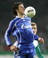 Fussball 1. Bundesliga: S04, KRSTAJIC Einzelaktion