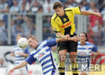 Fussball 1. Bundesliga: Duisburg - Dortmund, Zweikampf