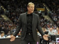 Basketball 1. Bundesliga 2011/2012:  Trainer John Patrick (S. Oliver Baskets Wuerzburg)